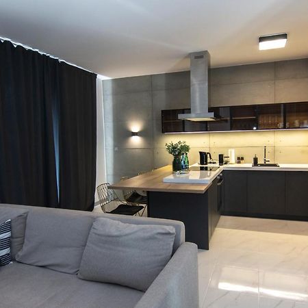 El Apartments - Antares Poznan Luaran gambar