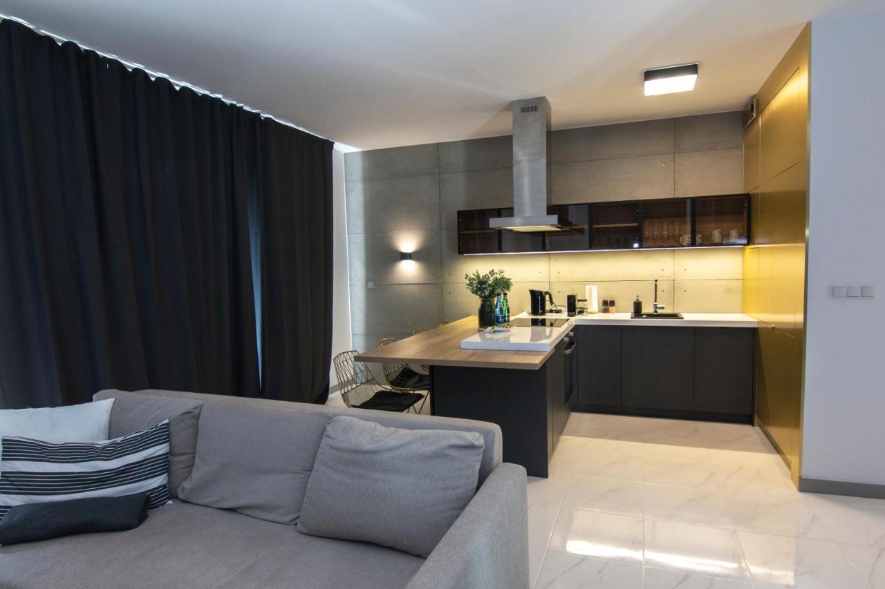 El Apartments - Antares Poznan Luaran gambar