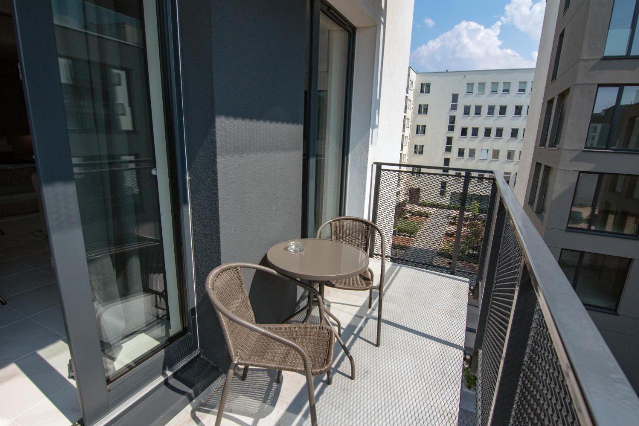 El Apartments - Antares Poznan Luaran gambar